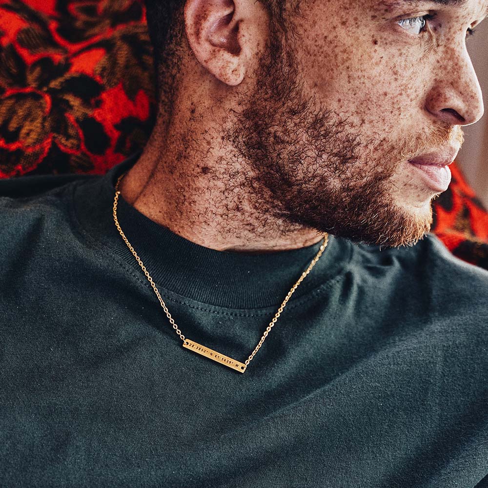 COORDINATES GOLD BAR NECKLACE